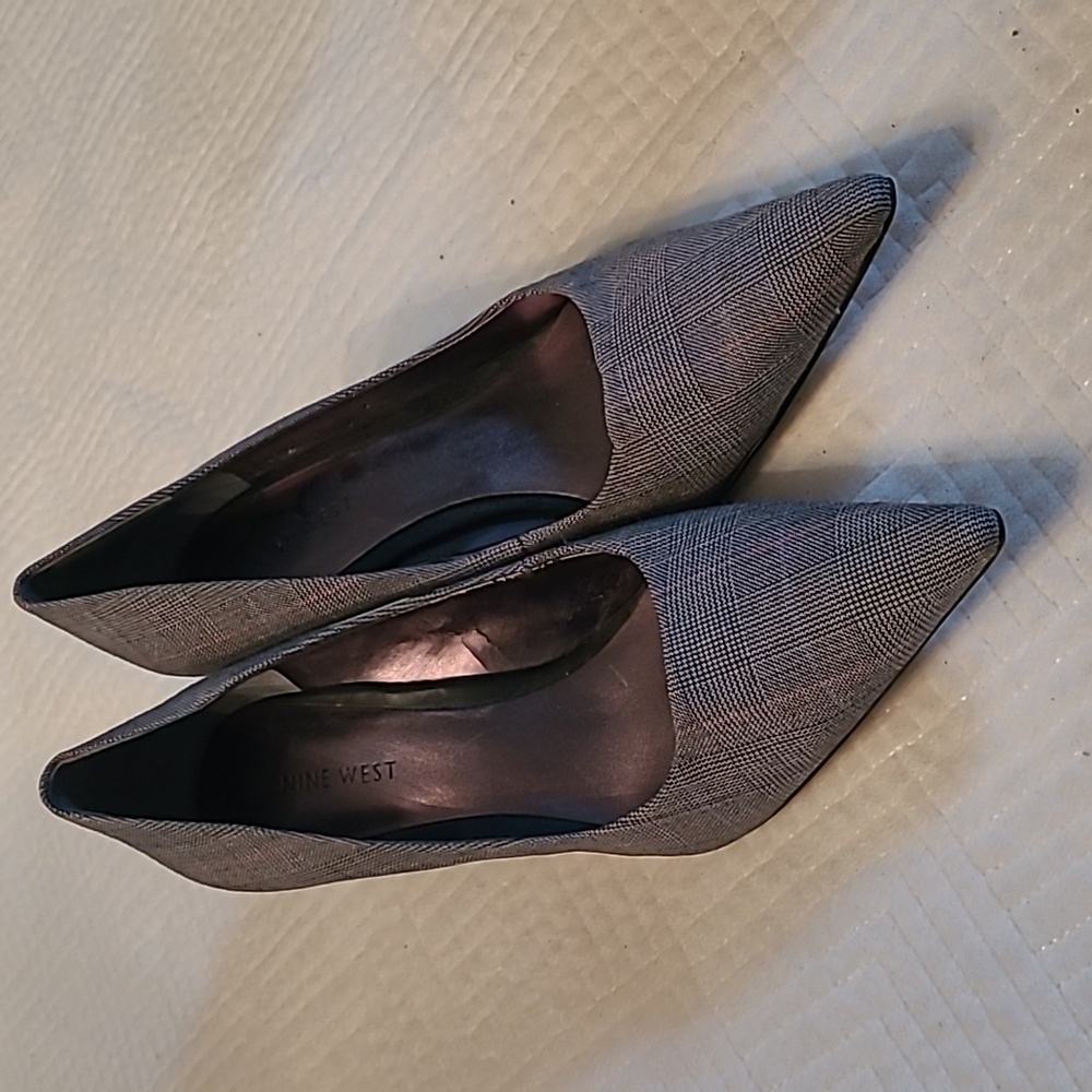 Nine West Women's Gray Plaid Pointed-Toe Pumps
